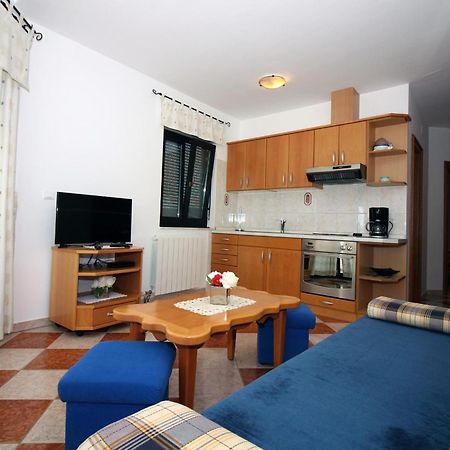 Apartmani Amado/Lozic Zadar Rum bild
