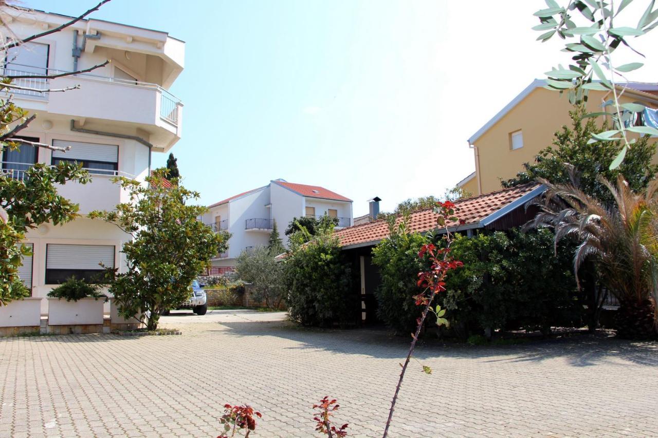 Apartmani Amado/Lozic Zadar Exteriör bild