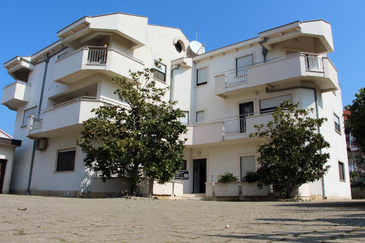 Apartmani Amado/Lozic Zadar Exteriör bild