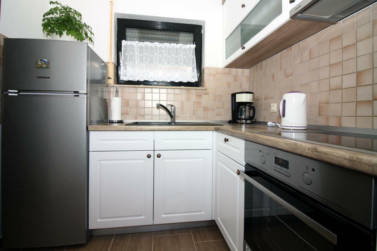 Apartmani Amado/Lozic Zadar Exteriör bild