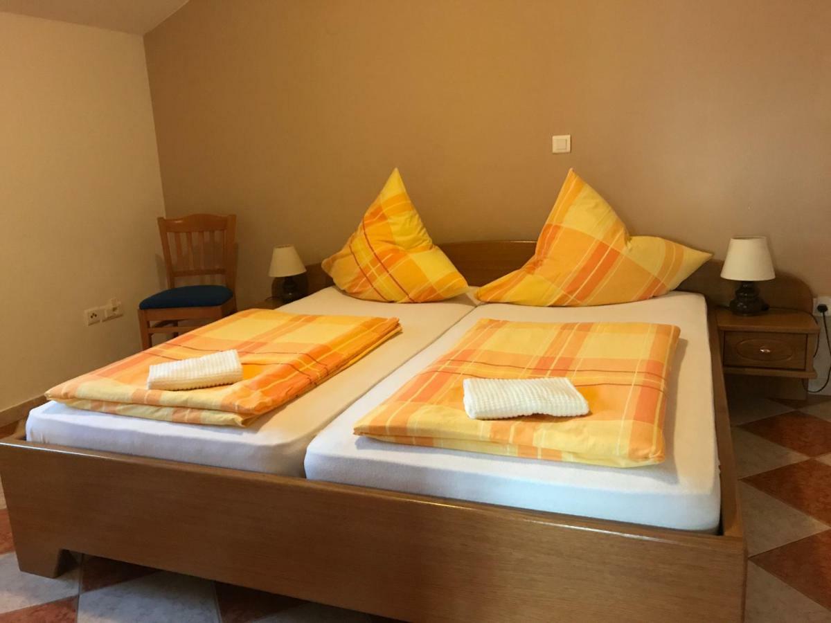 Apartmani Amado/Lozic Zadar Exteriör bild