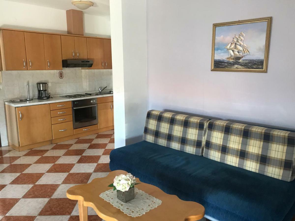 Apartmani Amado/Lozic Zadar Exteriör bild
